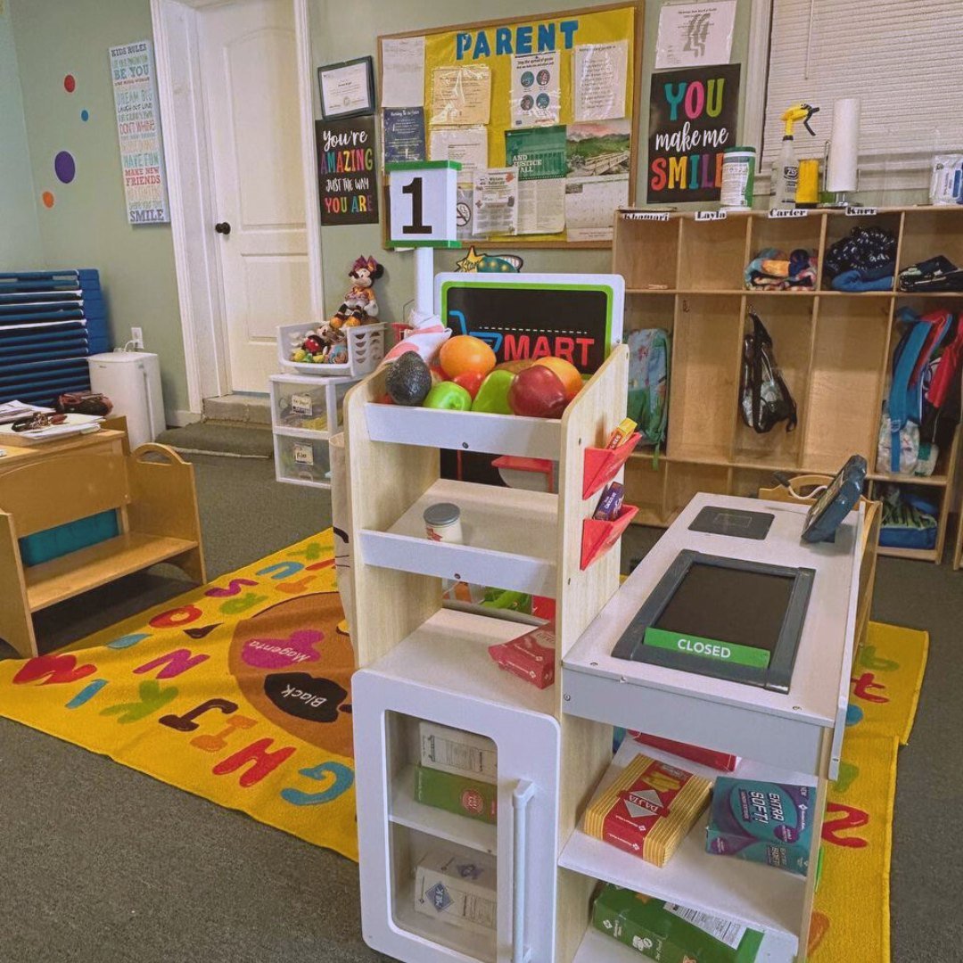 Pretend play market